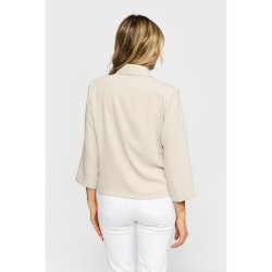 Bagfra visning af den korte 2-Biz habitjakke i sand