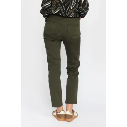 Baglommer og bltestropper p Berit bukser i armygrn