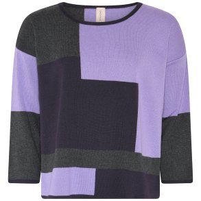 Lilla Skovhuus strik med rund hals, 3/4 rmer og ls pasform i grafisk design