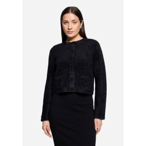 Smart cardigan p� model forfra