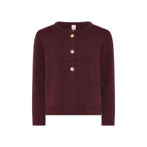 Vinrd strikcardigan med guldfarvede knapper og lommer vist fladt forfra