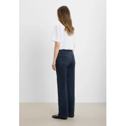 Bagsiden af m�rke LAURIE Amelia Straight jeans med 5-pocket design