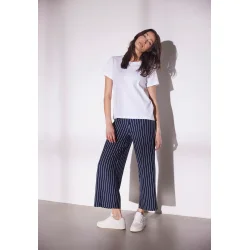 Navy bl� LAURIE Donna Loose bukser vist p� model forfra