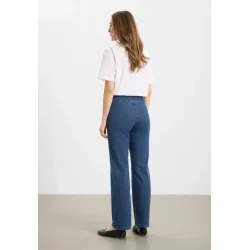 Bagsiden af m�rkebl� LAURIE Thea jeans i medium benl�ngde