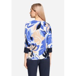 Bagfra kig af den m�nstrede Betty Barclay strik, der viser flagermus�rmerne og pasformen.