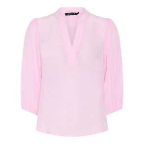 Let lyser�d Micha bluse med v-hals og 3/4 �rmer med elastik