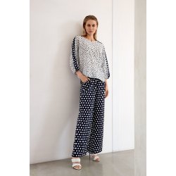 Navy bl� Micha bukser med hvide prikker og bindeb�nd vist p� model