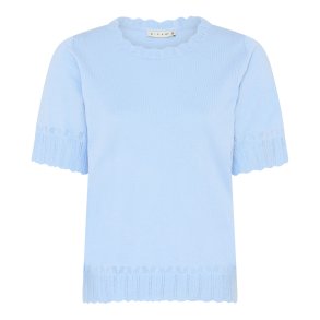 Ensfarvet lysebl� Micha strik t-shirt med dekorative m�nsterkanter